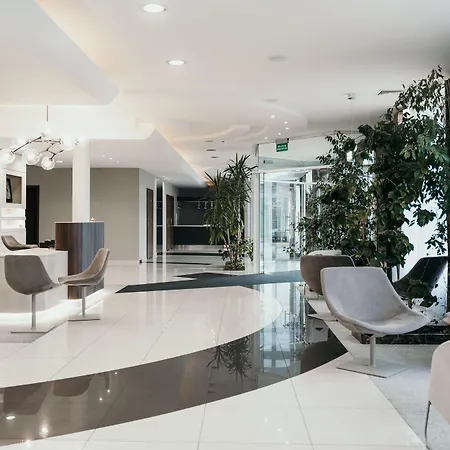 Parkhotel Lyson 4* انفاود