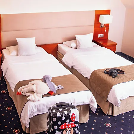 Parkhotel Lyson انفاود