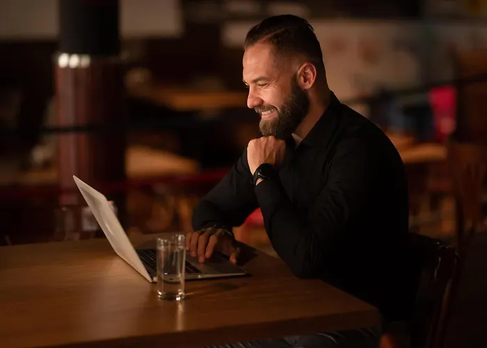 מלון Parkhotel Lyson 4*