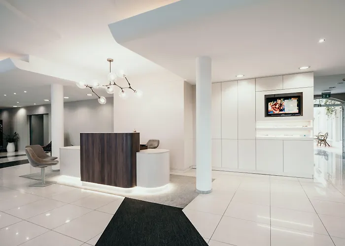 מלון Parkhotel Lyson 4*