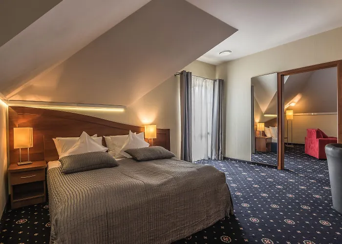 Parkhotel Lyson מלון אינוואלד