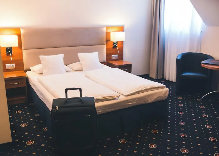 Parkhotel Lyson מלון אינוואלד