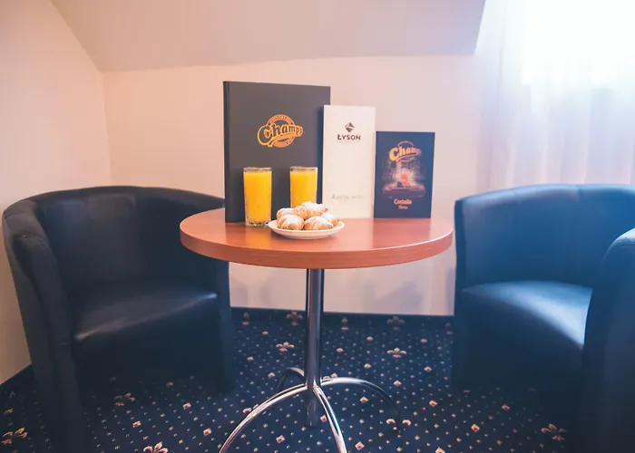 מלון Parkhotel Lyson 4*