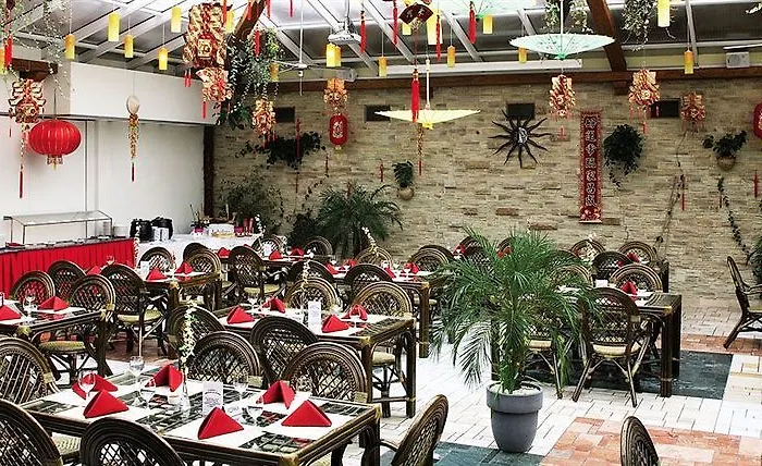 מלון Parkhotel Lyson